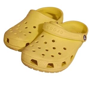 CROCS Yellow Sandals with Chunky Sole and Ventilation